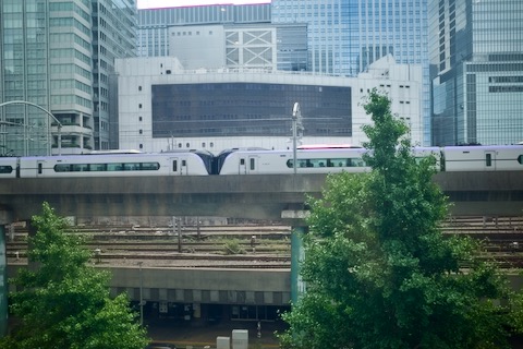 東京
