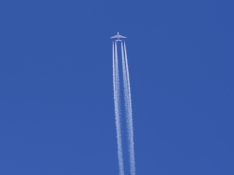 飛行機雲
