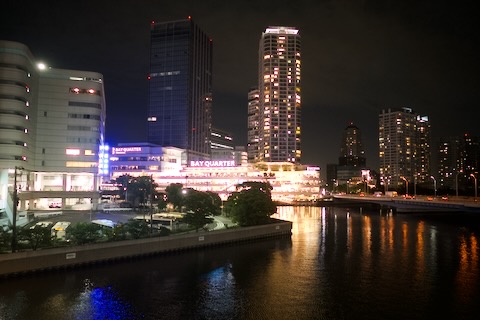 横浜