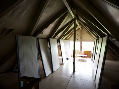 ドンデン山避難小屋